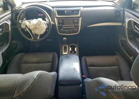 2017 Nissan Altima 2.5 from USA, damaged, VIN 1N4AL3AP2HC477909